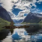 Lunde Turiststasjon *