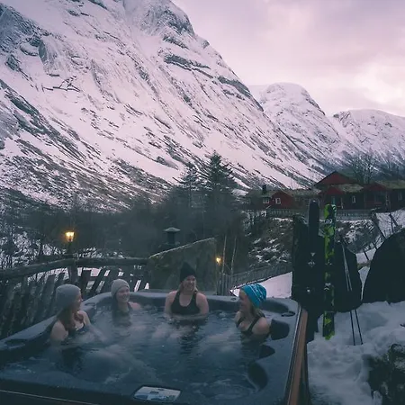 Lunde Turiststasjon Skei (Sogn og Fjordane)