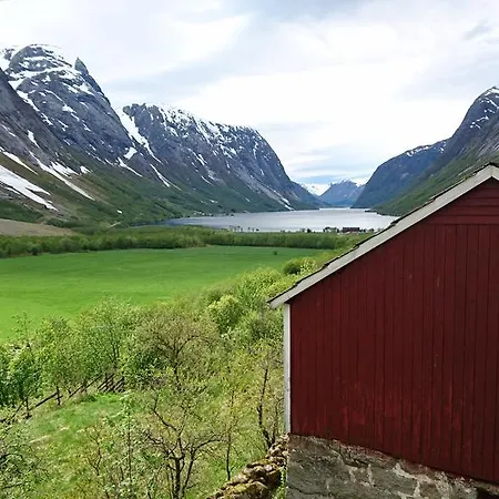 Lunde Turiststasjon Skei (Sogn og Fjordane)