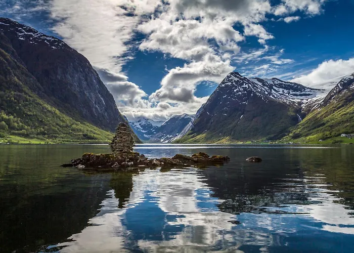 Lunde Turiststasjon *