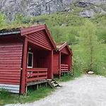 Aldeamento Turístico Lunde Turiststasjon *